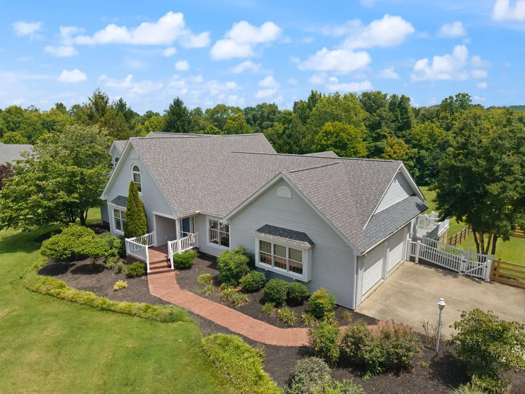 134 Lin Don Drive Somerset KY 42503