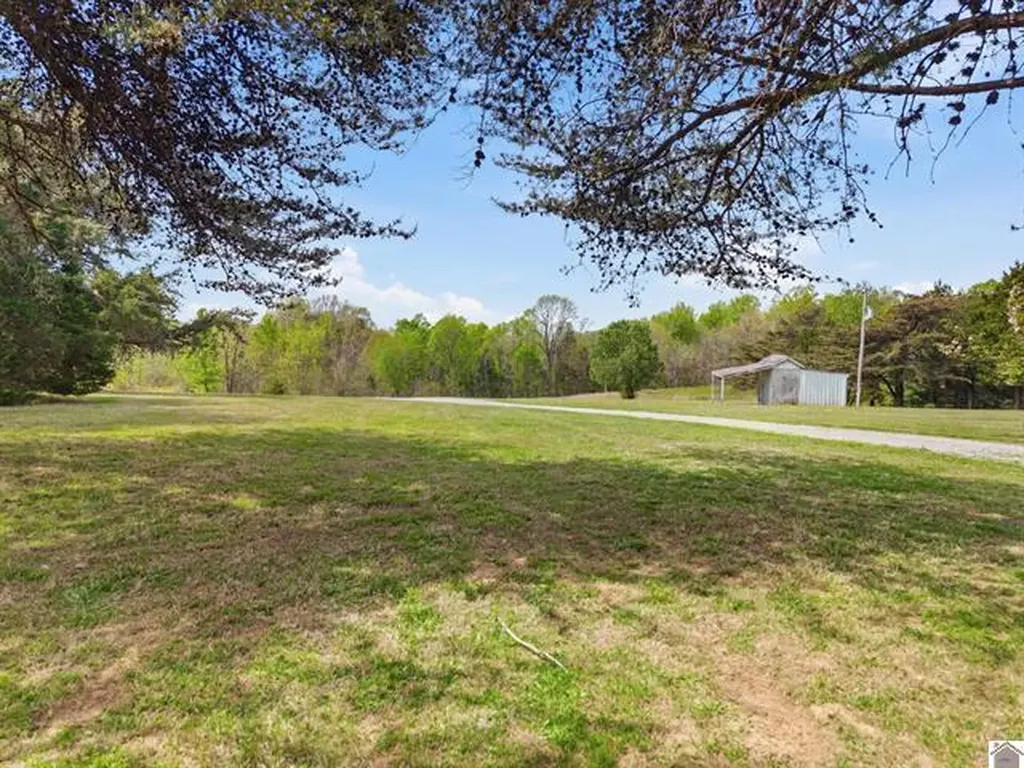 11724 Farmersville Road Princeton KY 42445