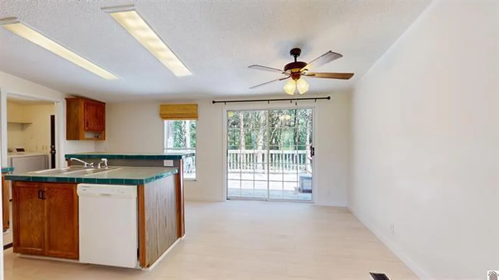 11724 Farmersville Road Princeton KY 42445