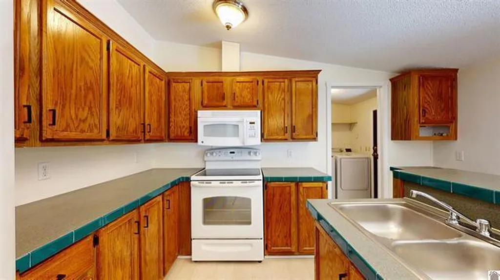 11724 Farmersville Road Princeton KY 42445