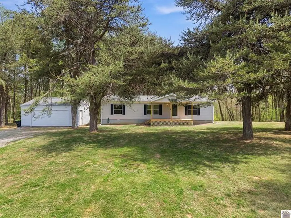 11724 Farmersville Road Princeton KY 42445