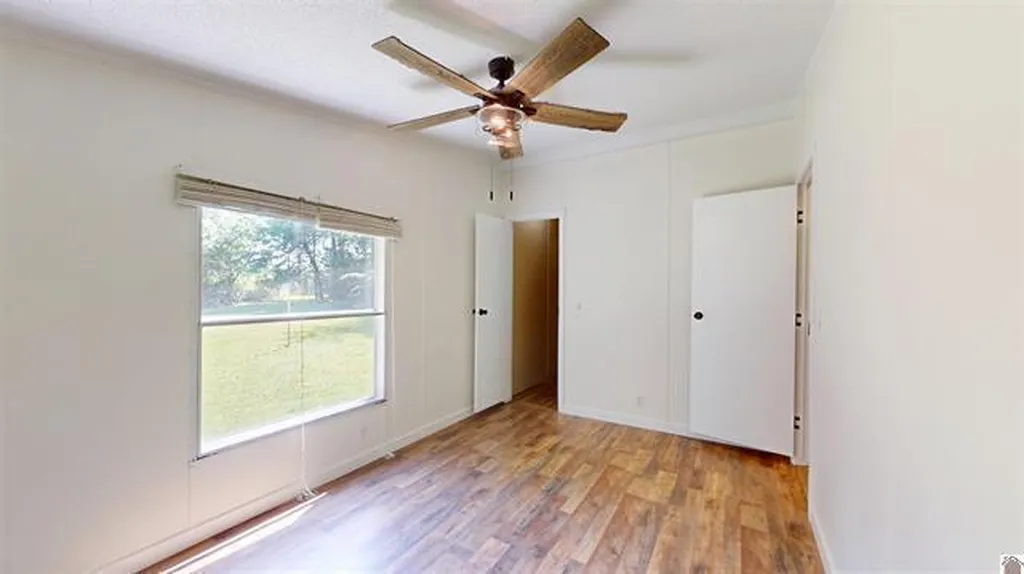 11724 Farmersville Road Princeton KY 42445