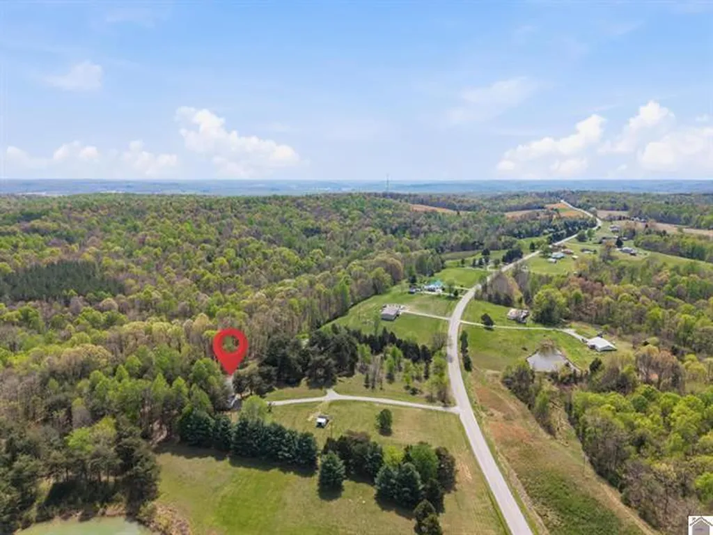 11724 Farmersville Road Princeton KY 42445