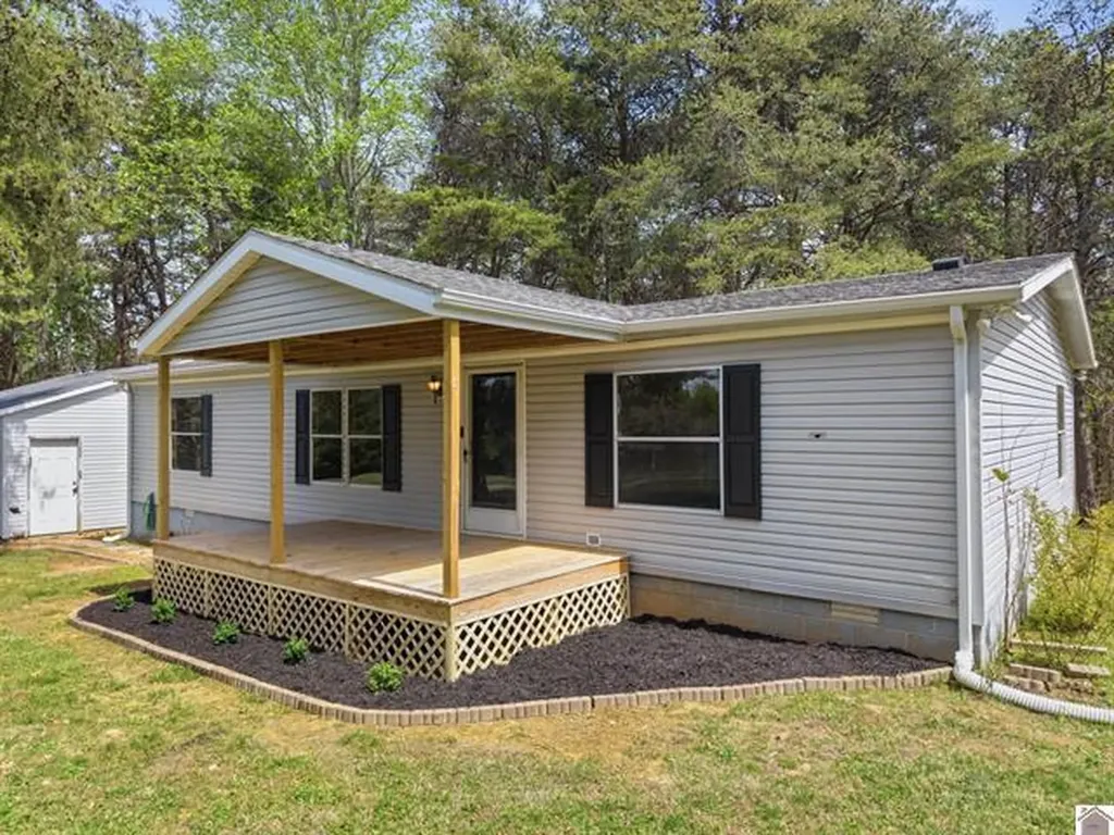 11724 Farmersville Road Princeton KY 42445