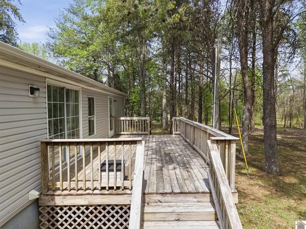 11724 Farmersville Road Princeton KY 42445