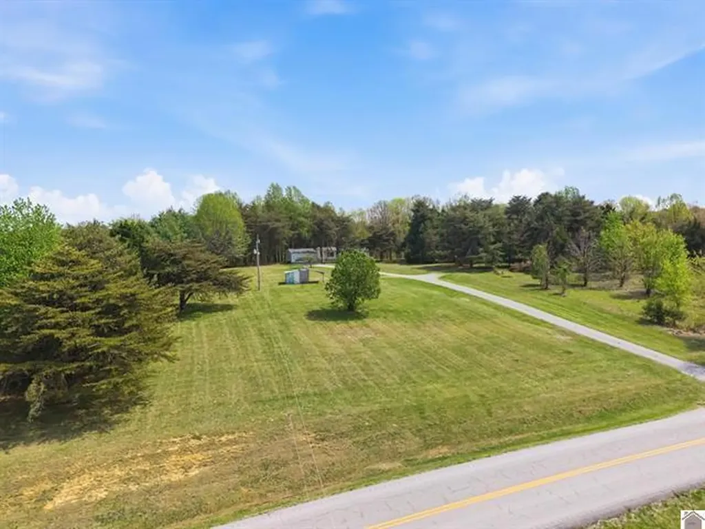 11724 Farmersville Road Princeton KY 42445