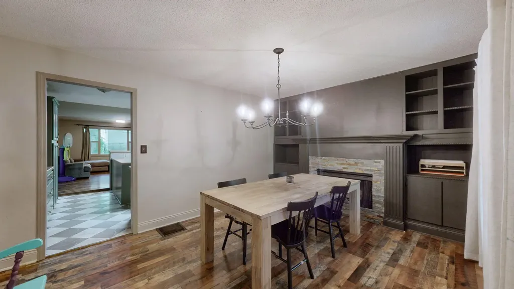 1498 Clayshire Drive Murray KY 42071