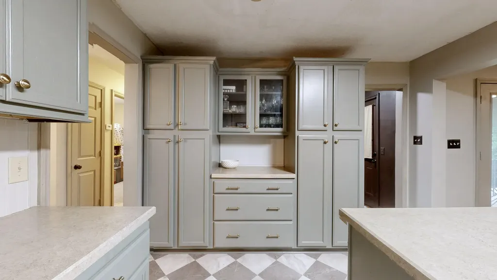 1498 Clayshire Drive Murray KY 42071