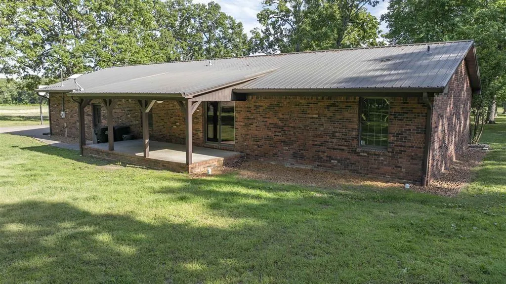 2156 Poor Farm Road Murray KY 42071
