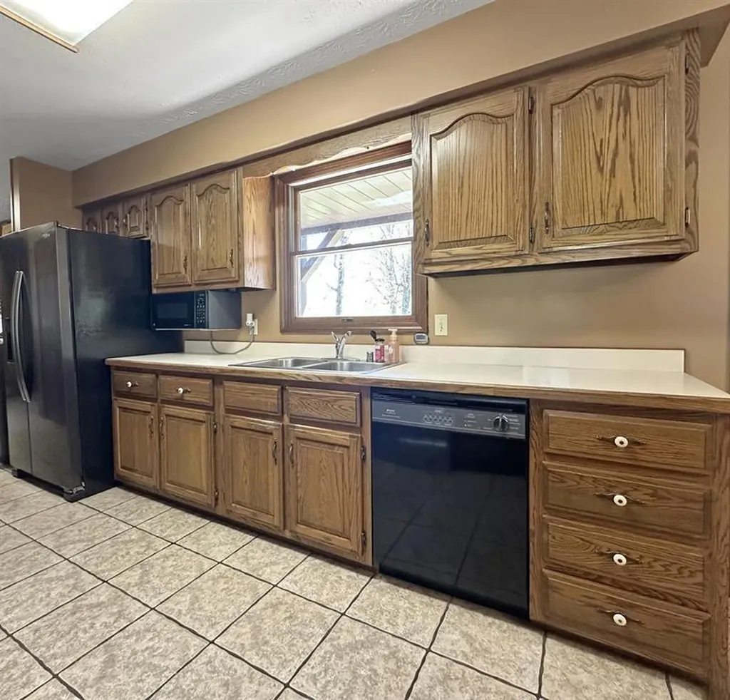 2156 Poor Farm Road Murray KY 42071