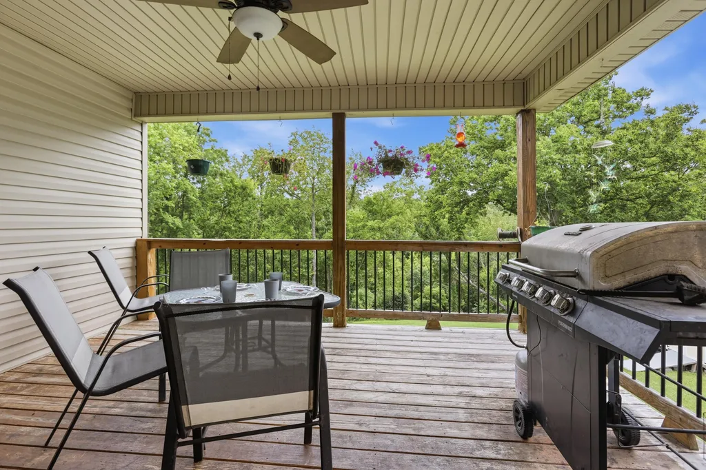 57 Lauren Lane Lancaster KY 40444