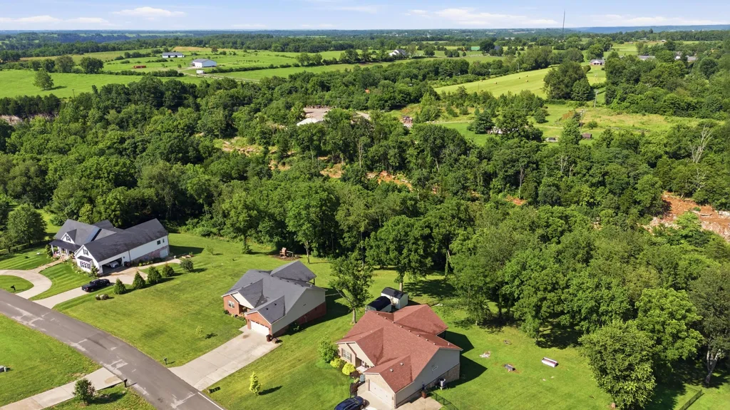 57 Lauren Lane Lancaster KY 40444