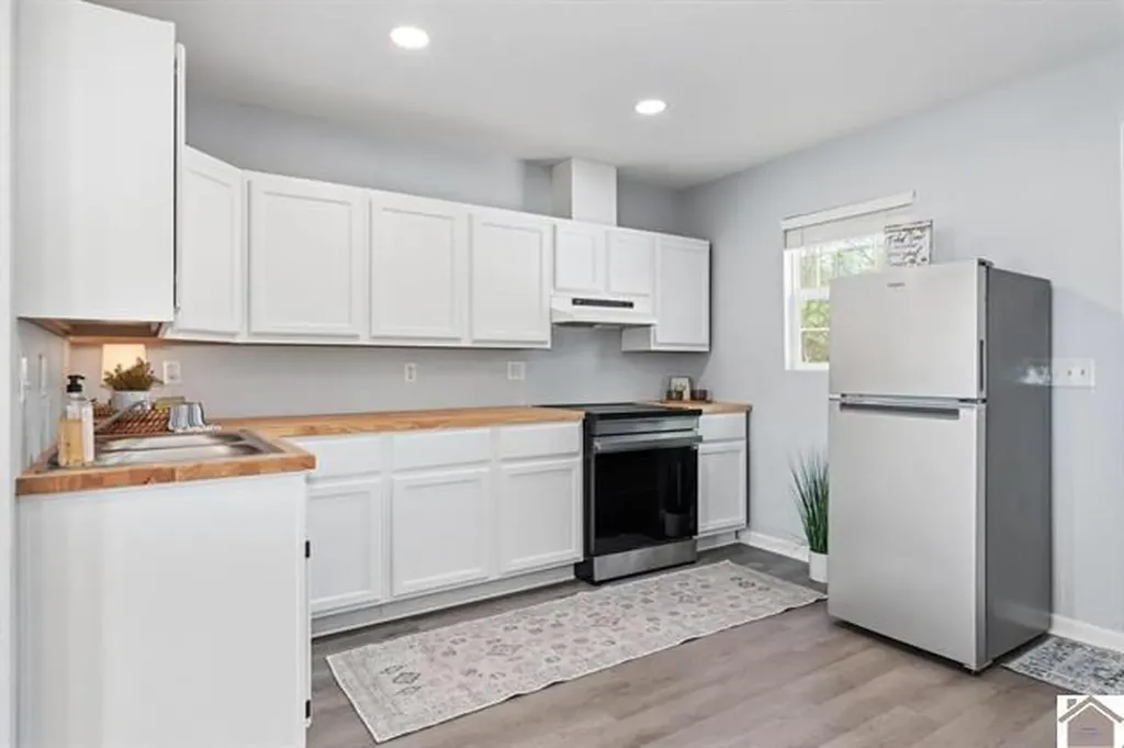 49 Lakeshore Drive New Concord KY 42076
