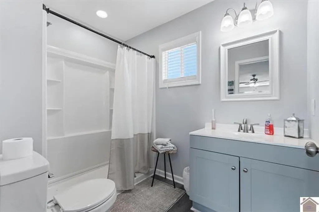49 Lakeshore Drive New Concord KY 42076