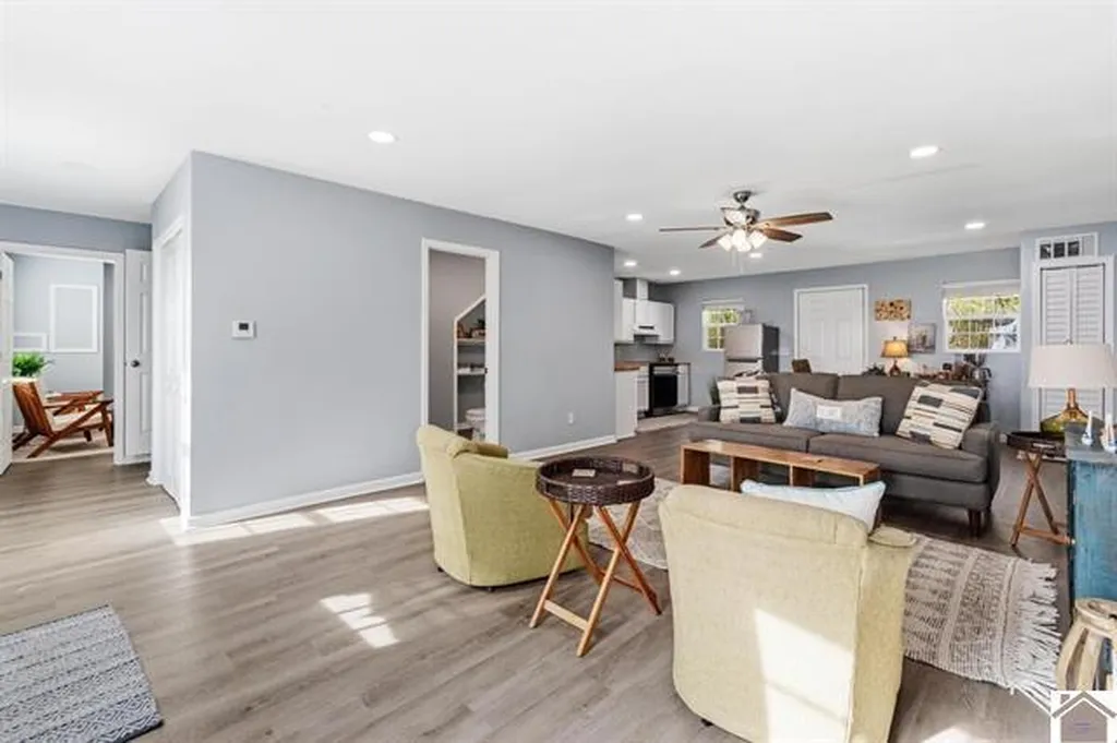 49 Lakeshore Drive New Concord KY 42076