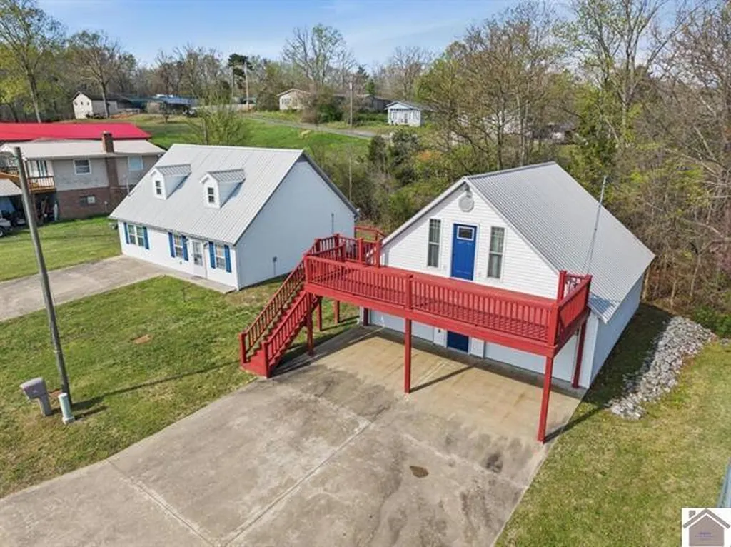 49 Lakeshore Drive New Concord KY 42076