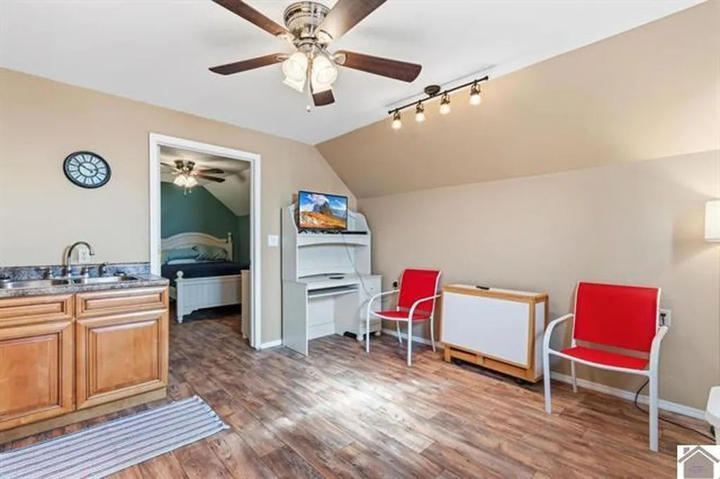 49 Lakeshore Drive New Concord KY 42076