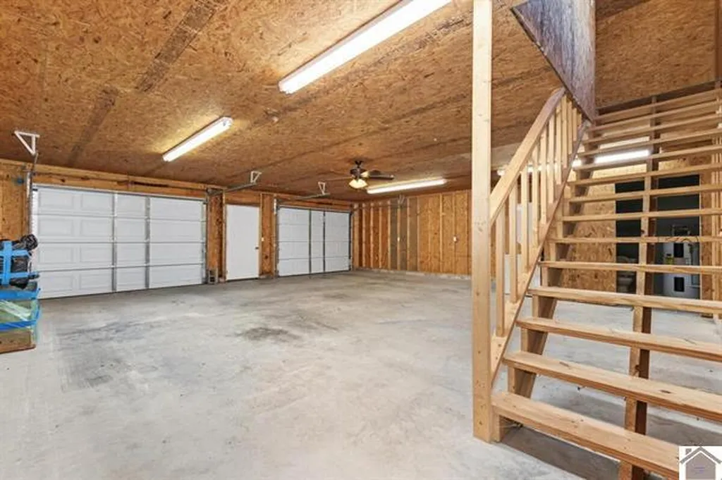 49 Lakeshore Drive New Concord KY 42076
