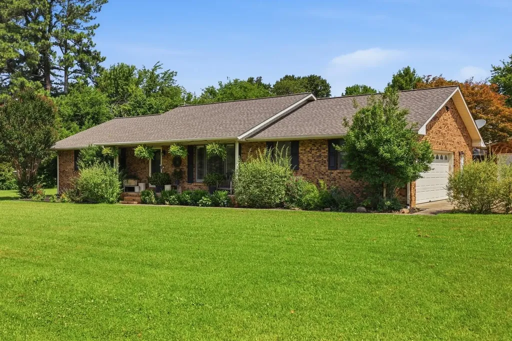 4564 Ky-121 Murray KY 42071