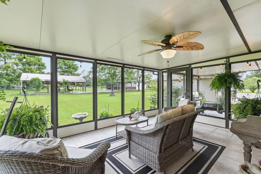 4564 Ky-121 Murray KY 42071