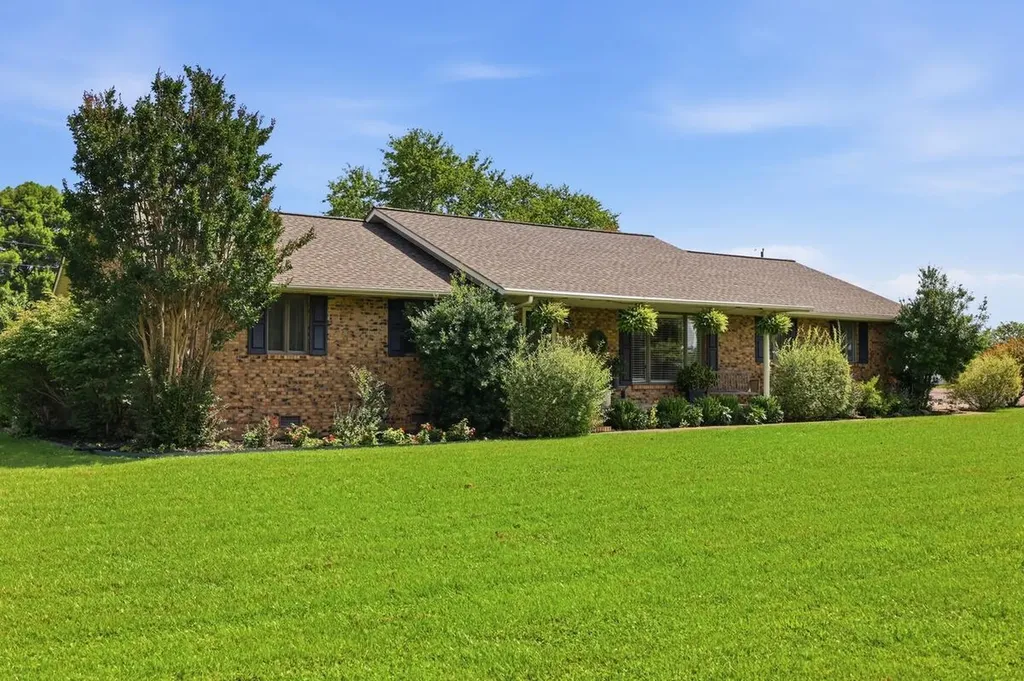 4564 Ky-121 Murray KY 42071