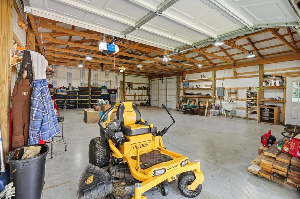 4564 Ky-121 Murray KY 42071
