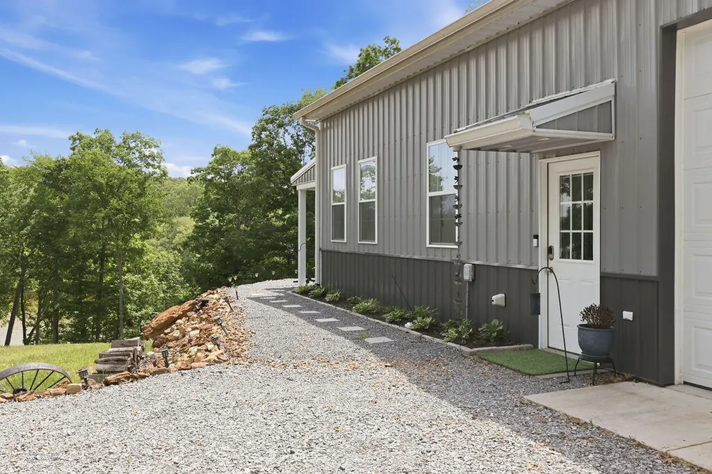 456 Kentucky Lake Drive Murray KY 42071
