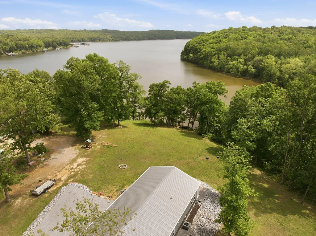 456 Kentucky Lake Drive Murray KY 42071