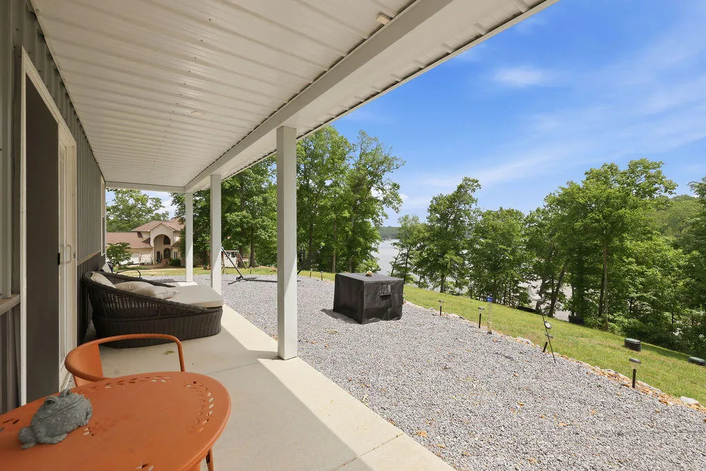 456 Kentucky Lake Drive Murray KY 42071
