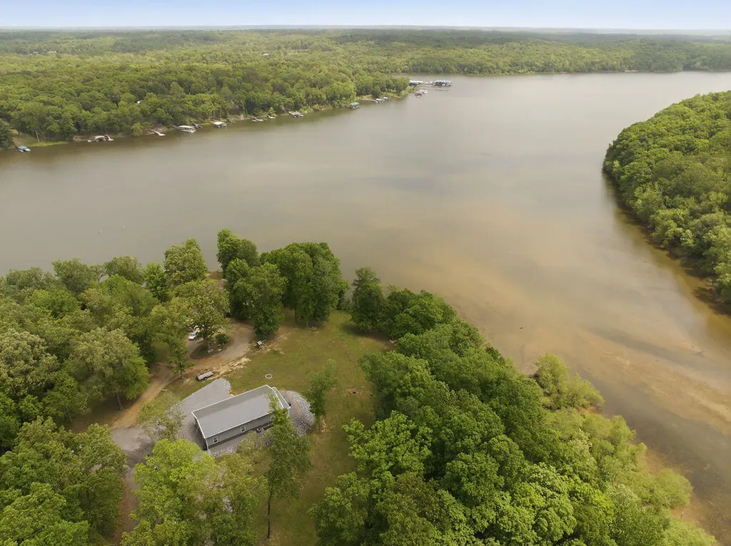 456 Kentucky Lake Drive Murray KY 42071