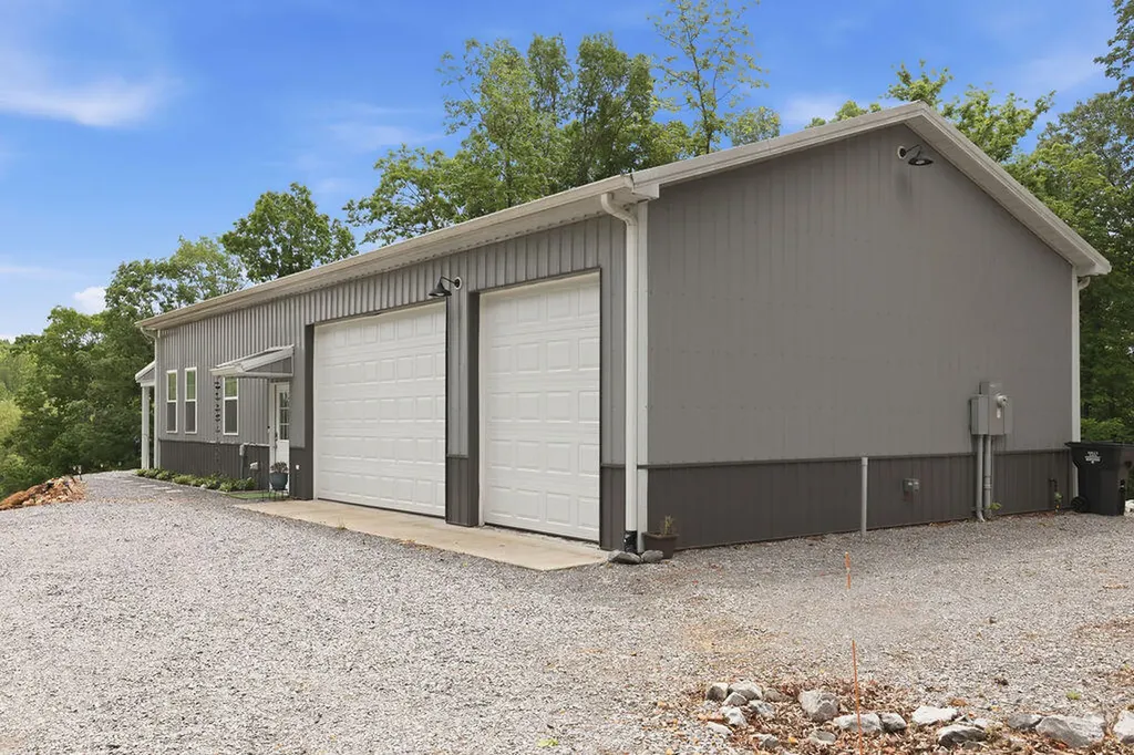 456 Kentucky Lake Drive Murray KY 42071