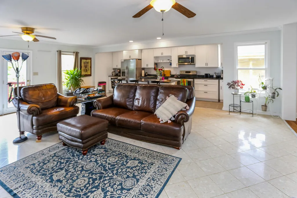 588 Cambridge Shores Drive Gilbertsville KY 42044