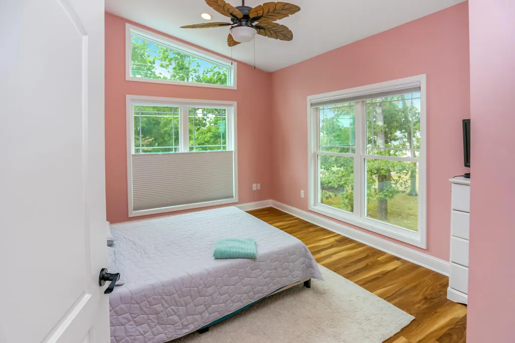 588 Cambridge Shores Drive Gilbertsville KY 42044