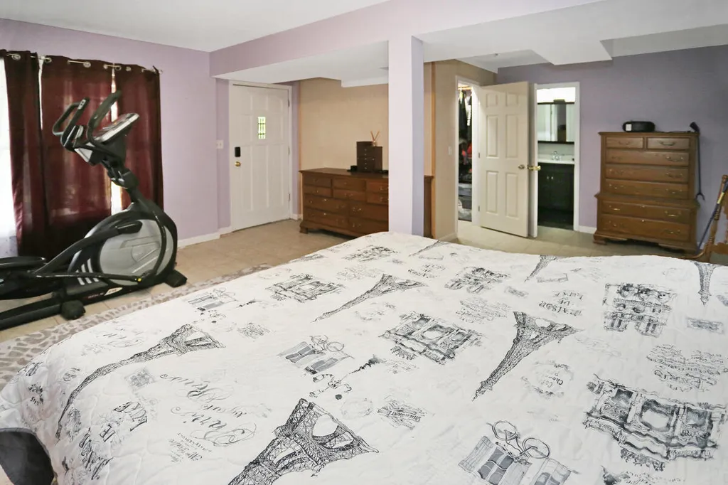 588 Cambridge Shores Drive Gilbertsville KY 42044