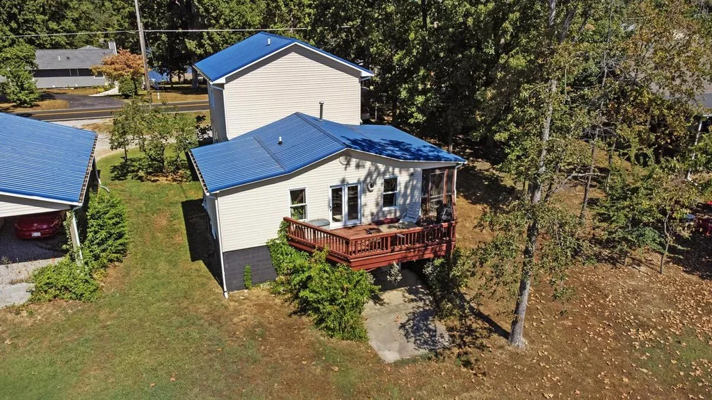 588 Cambridge Shores Drive Gilbertsville KY 42044