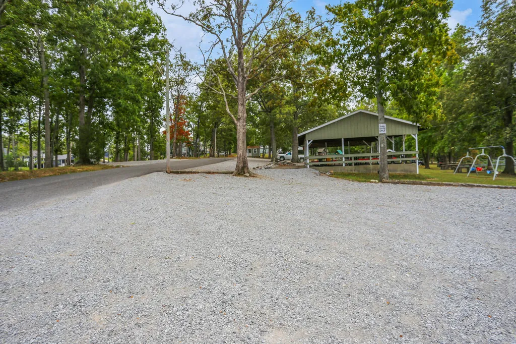 588 Cambridge Shores Drive Gilbertsville KY 42044