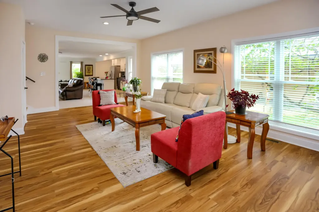 588 Cambridge Shores Drive Gilbertsville KY 42044