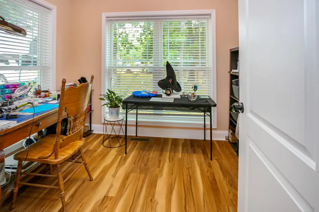 588 Cambridge Shores Drive Gilbertsville KY 42044
