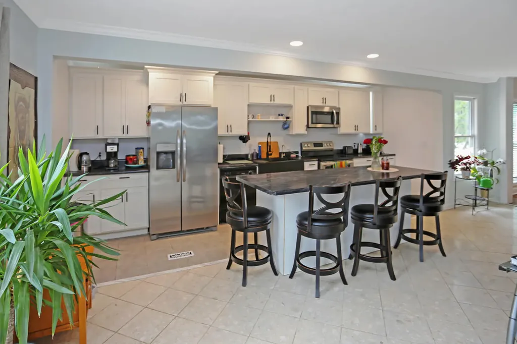 588 Cambridge Shores Drive Gilbertsville KY 42044
