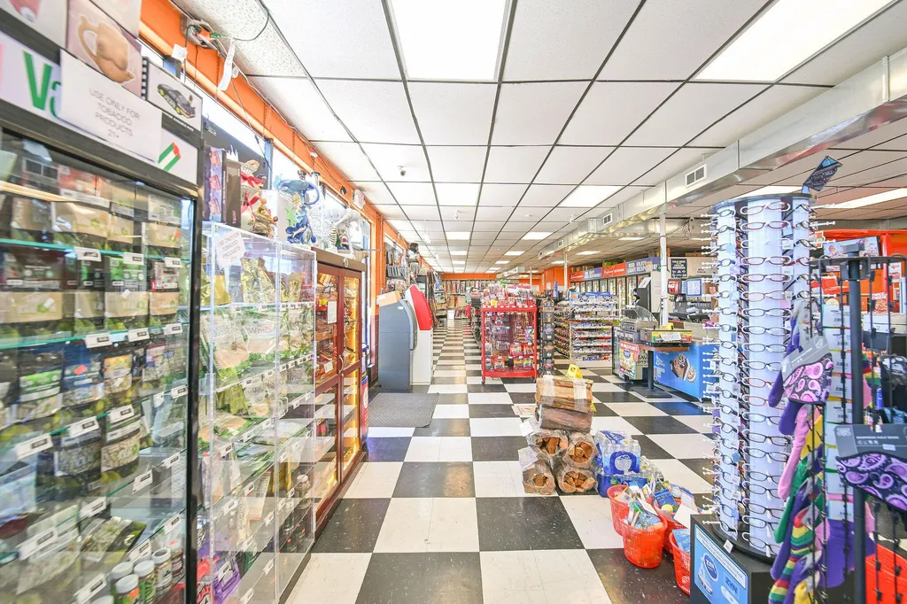 620 E Broadway Mayfield KY 42066