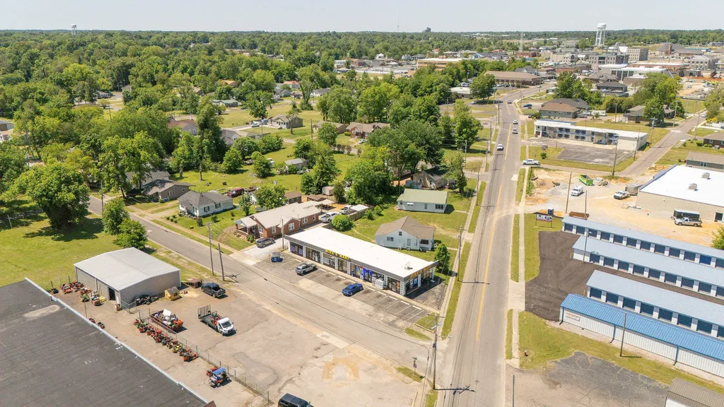 620 E Broadway Mayfield KY 42066