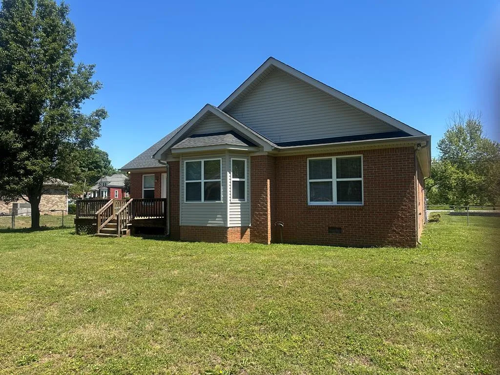 4071 Dixie Bee Line Highway Trenton KY 42286