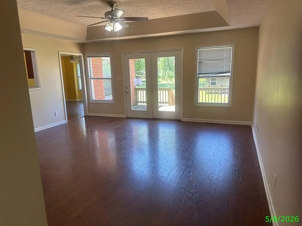 4071 Dixie Bee Line Highway Trenton KY 42286