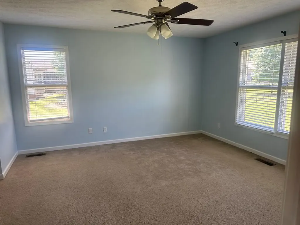 4071 Dixie Bee Line Highway Trenton KY 42286