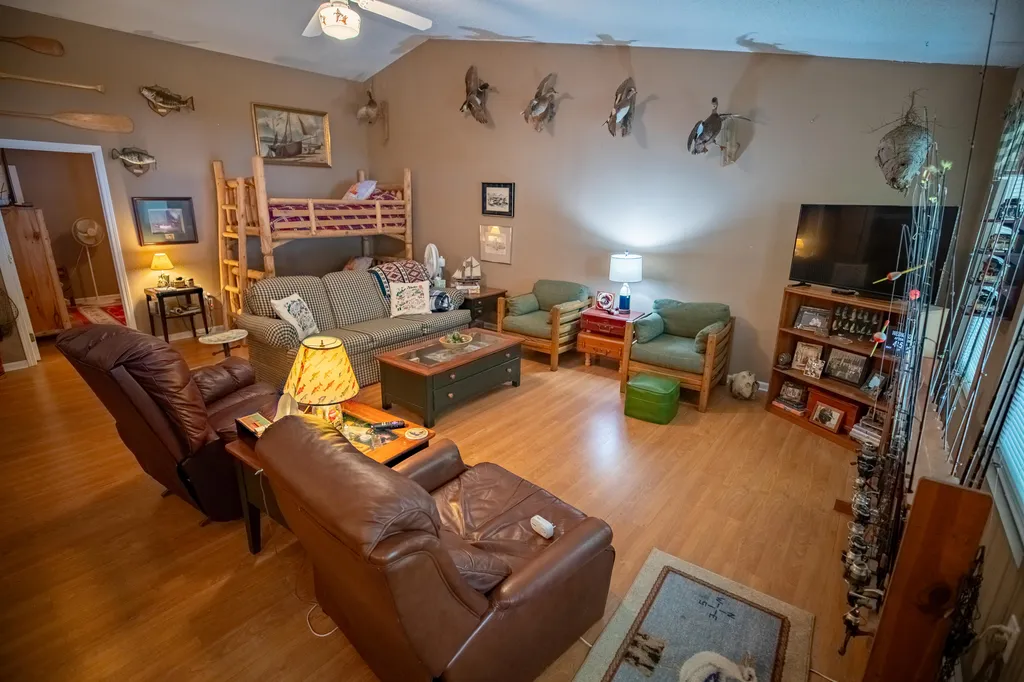 120 Veal Lane New Concord KY 42076