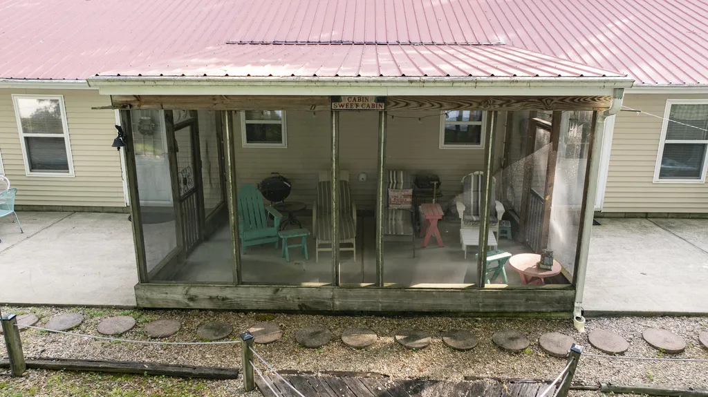 120 Veal Lane New Concord KY 42076
