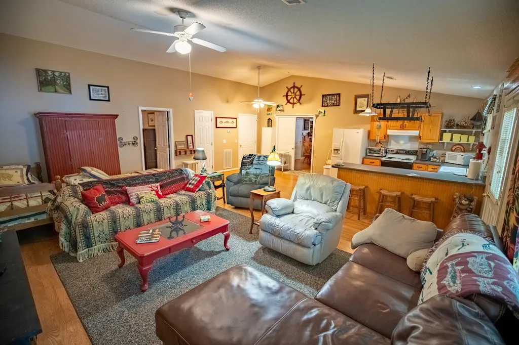 120 Veal Lane New Concord KY 42076