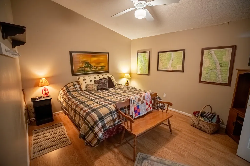 120 Veal Lane New Concord KY 42076