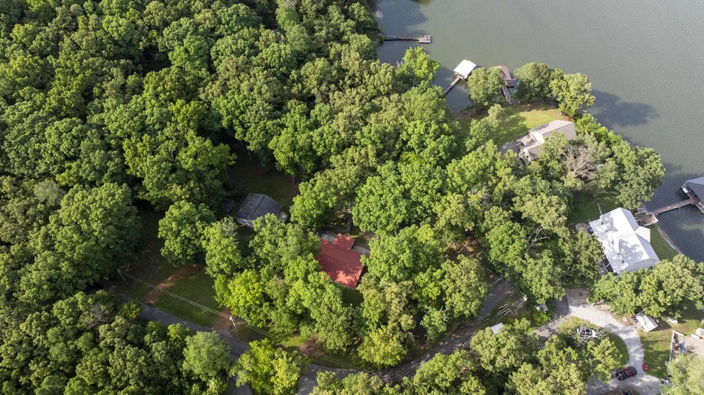 120 Veal Lane New Concord KY 42076