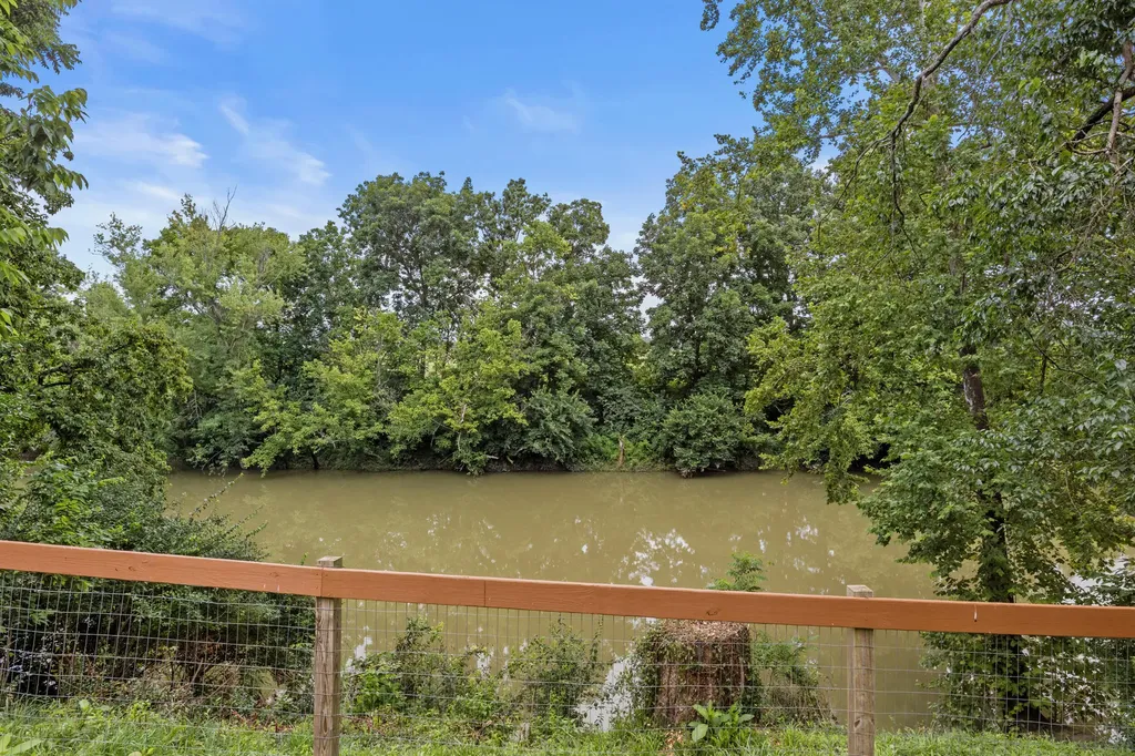 124 Barren River Boulevard Georgetown KY 40324